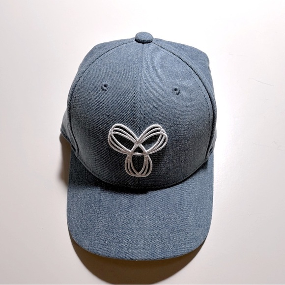 TNA Denim Blue Cap - Picture 1 of 2